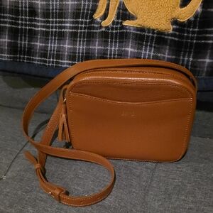 Cuyana Tassel Crossbody in Caramel